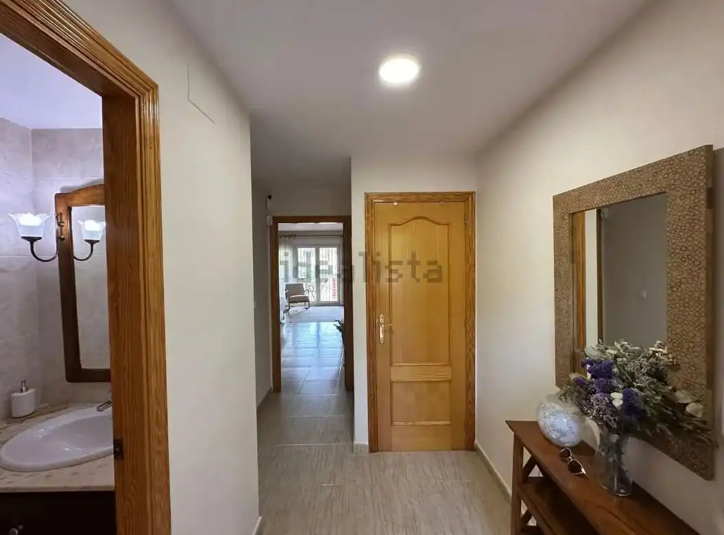 Casa de 240 m² en Alicante