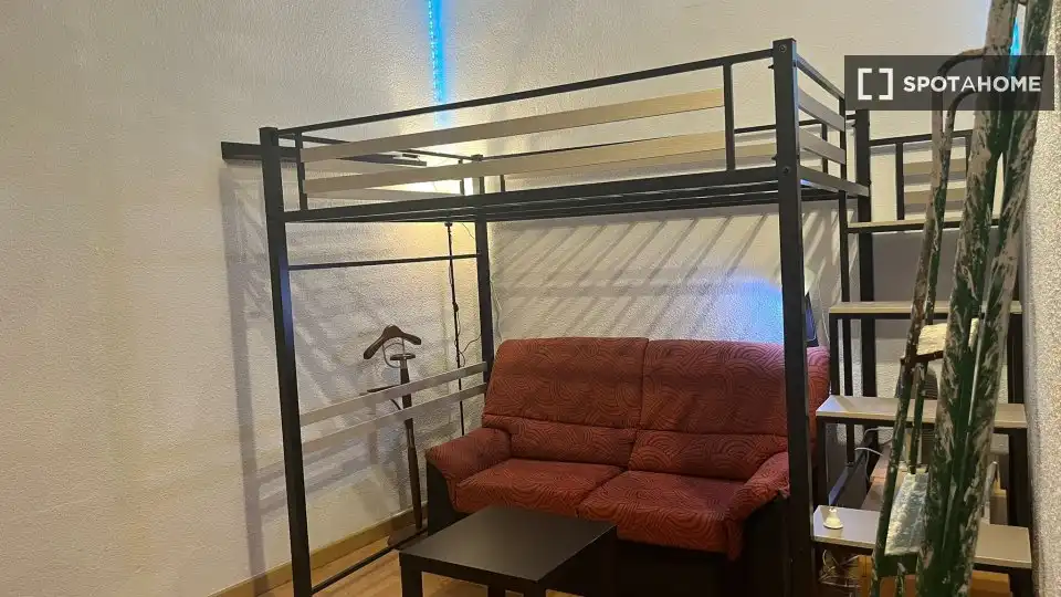 Habitación 81 m², Córdoba