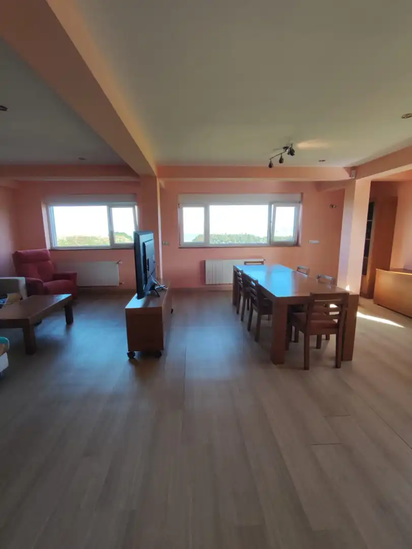 Wohnung 398 m² in Miengo