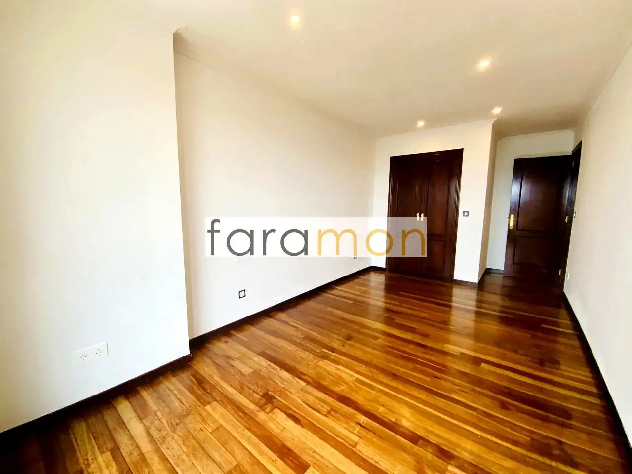 Piso de 185 m² en Vigo