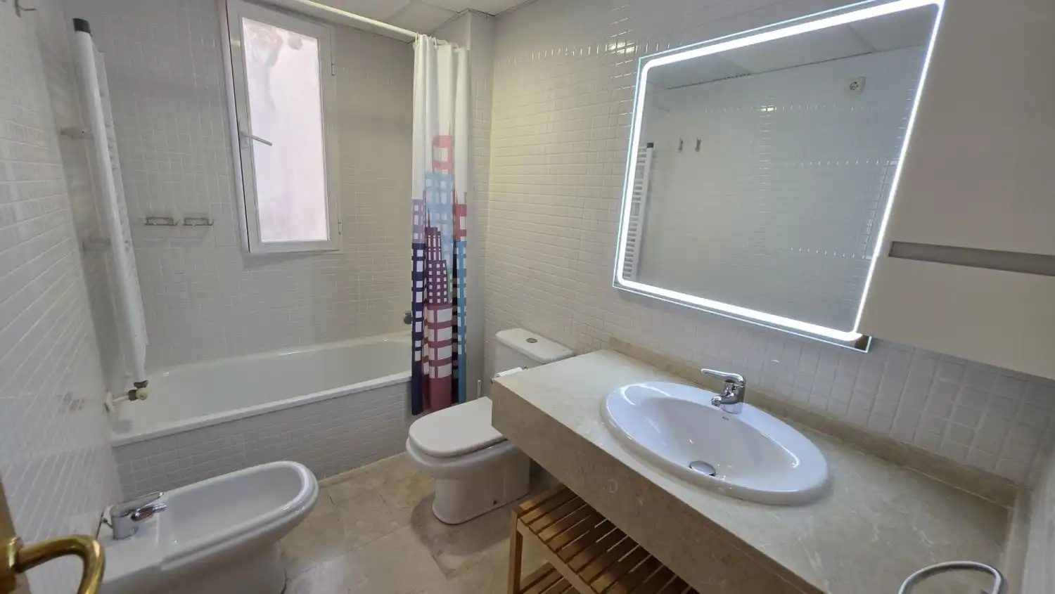 Piso de 124 m² en Las Gabias
