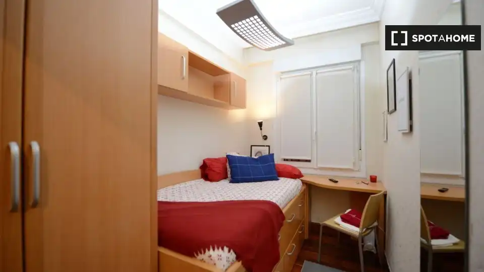 Habitación 104 m², Bilbao
