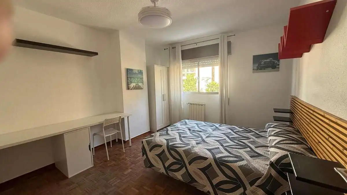 Piso de 90 m² en Granada