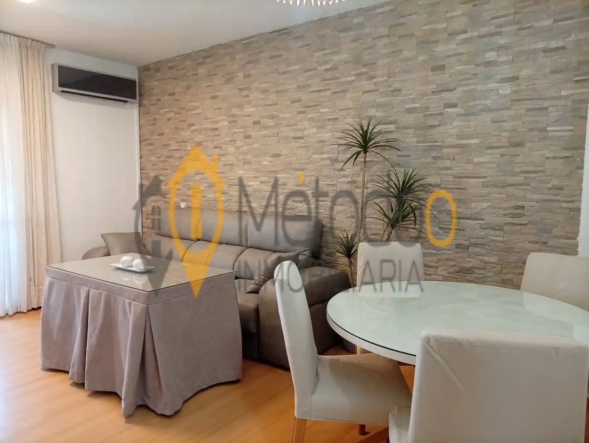 Piso de 90 m² en Sevilla