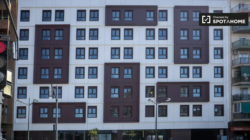 Appartement 17 m² à Valence