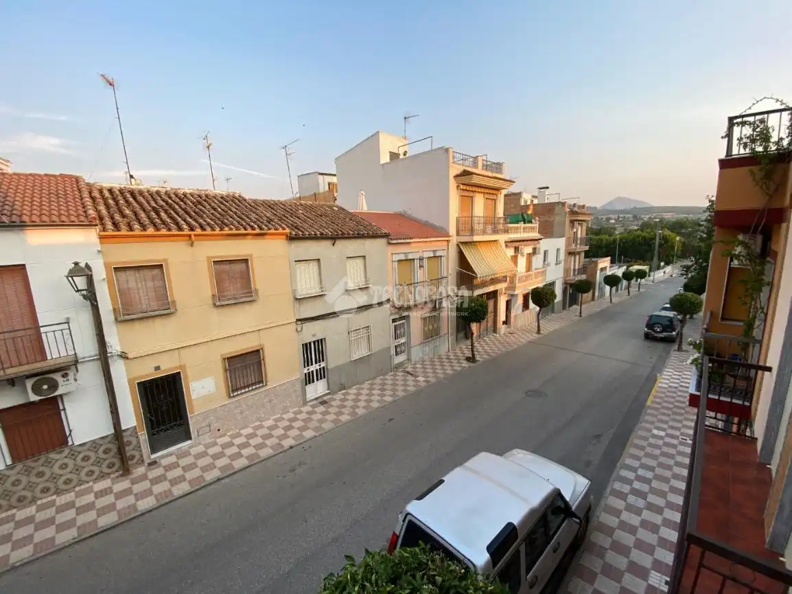 Piso de 108 m² en Torredonjimeno