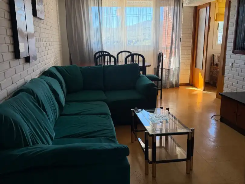 Pis de 100 m² a Viana do Bolo