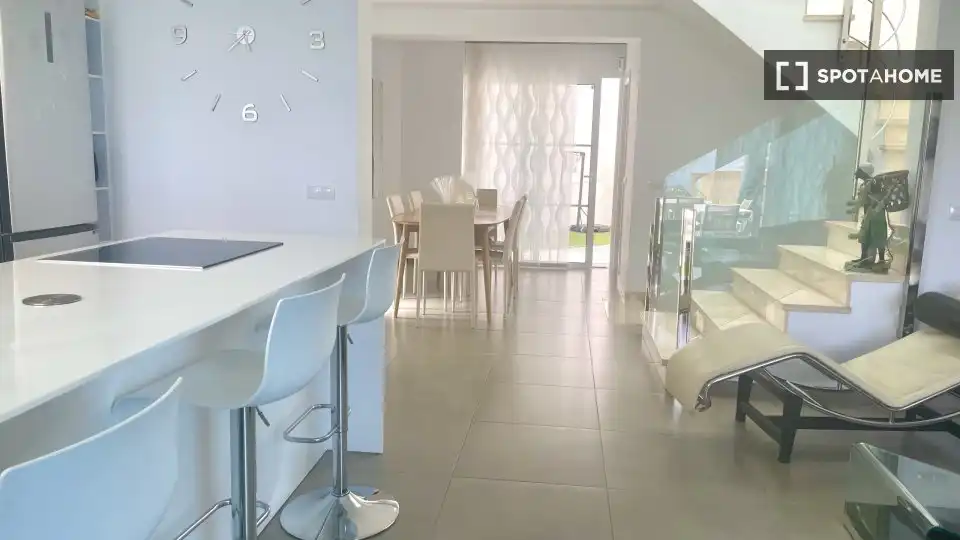 Habitación en alquiler, El Rosario