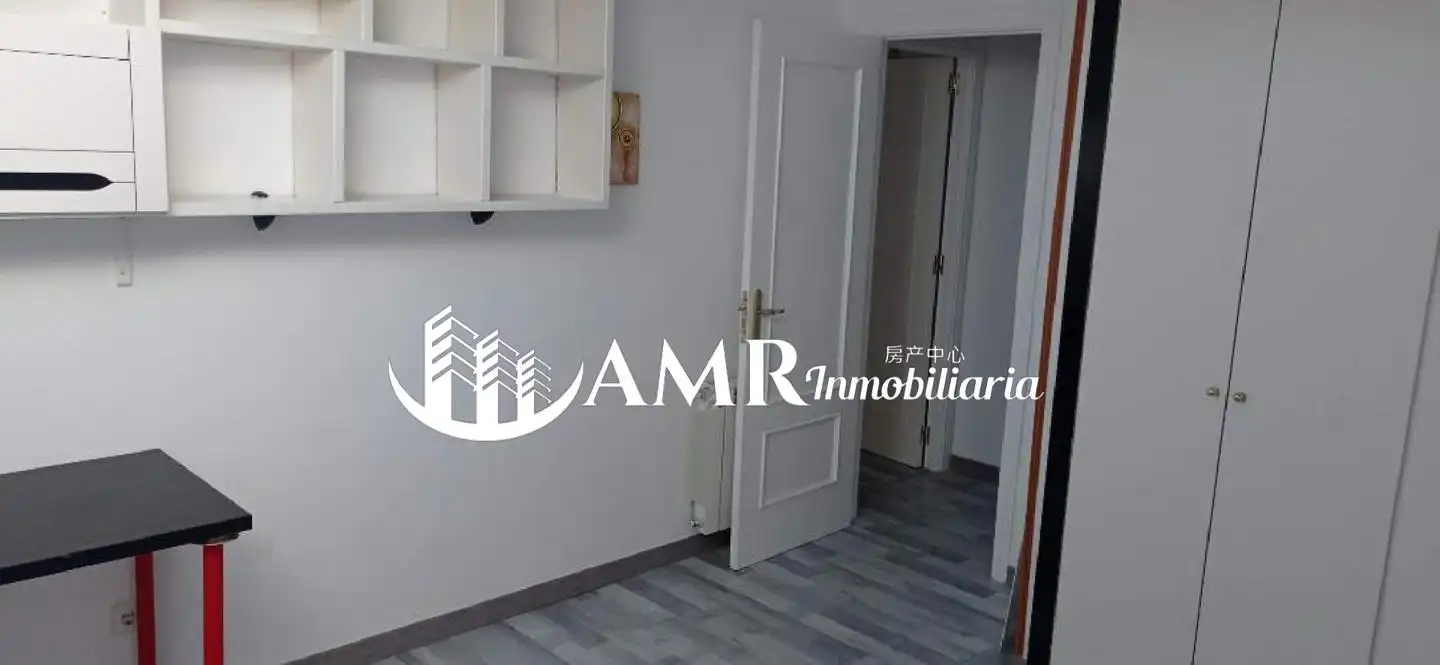 Wohnung 106 m² in Parla