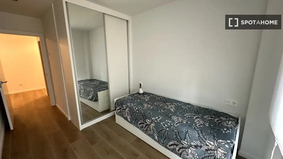 Habitación en alquiler, Pasajes