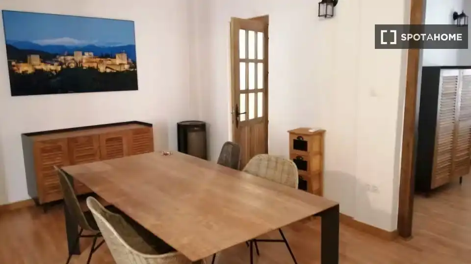 Habitación 46 m², Granada