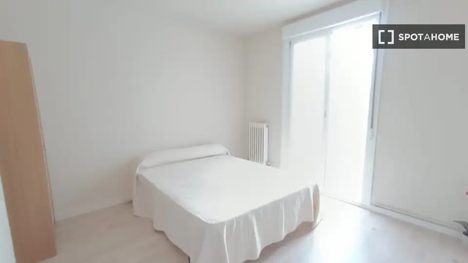 Habitación en alquiler, Pamplona