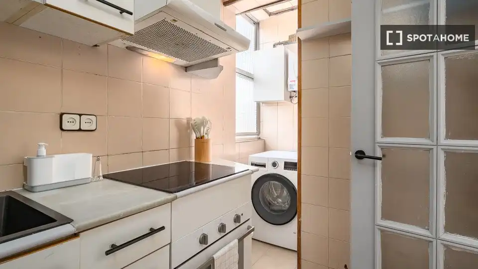 Habitación 75 m², Barcelona