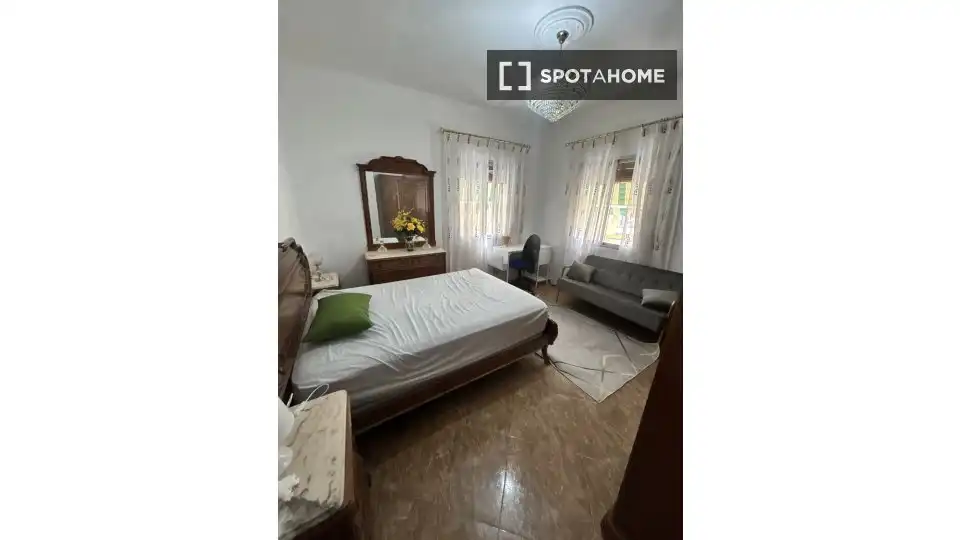 Habitación 89 m², Granada