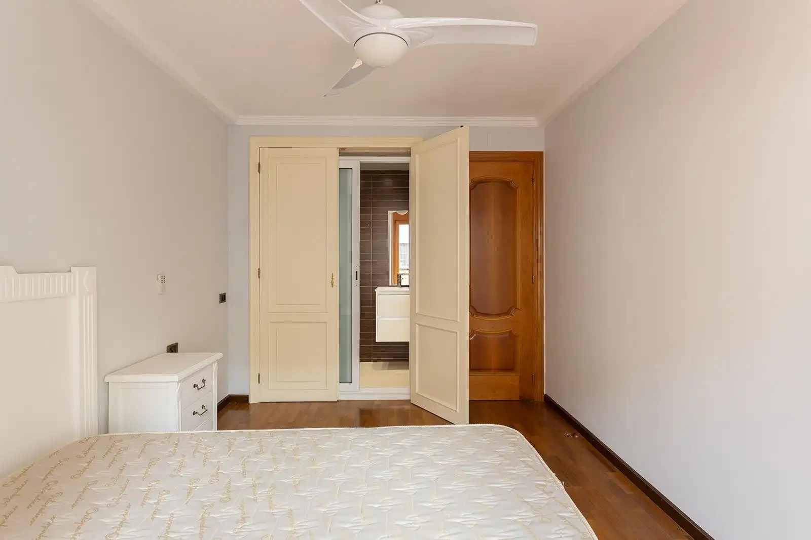 Casa 384 m² a l'Hospitalet de Llobregat