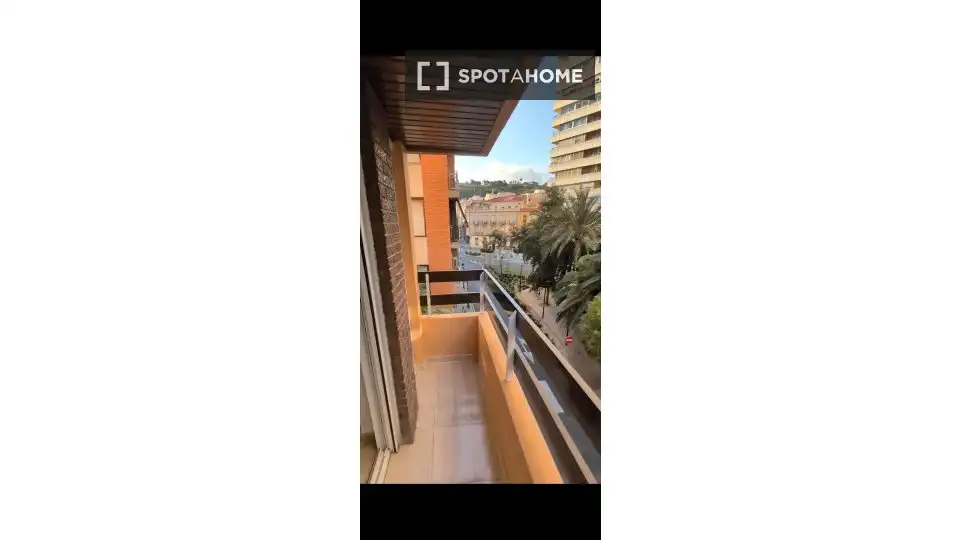 Habitación 77 m², Alicante