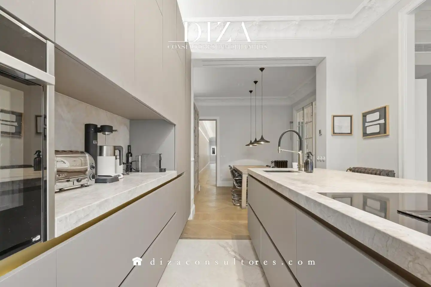 Appartamento 338 m² a Madrid