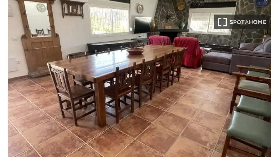 Habitación 1150 m², Casabermeja