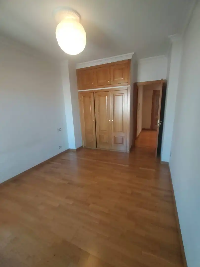 Piso de 81 m² en Ourense