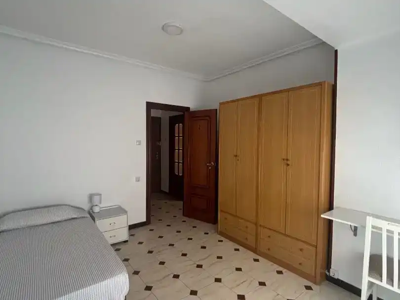 Habitación 115 m², Elda
