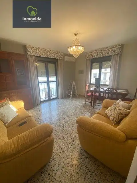 Pis de 90 m² a Còrdova