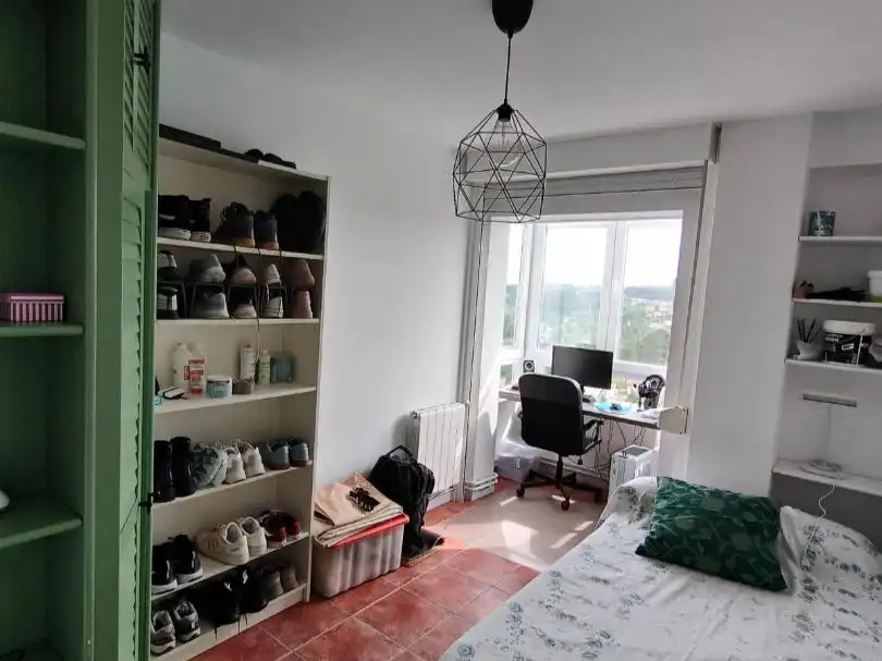Piso de 81 m² en Oleiros