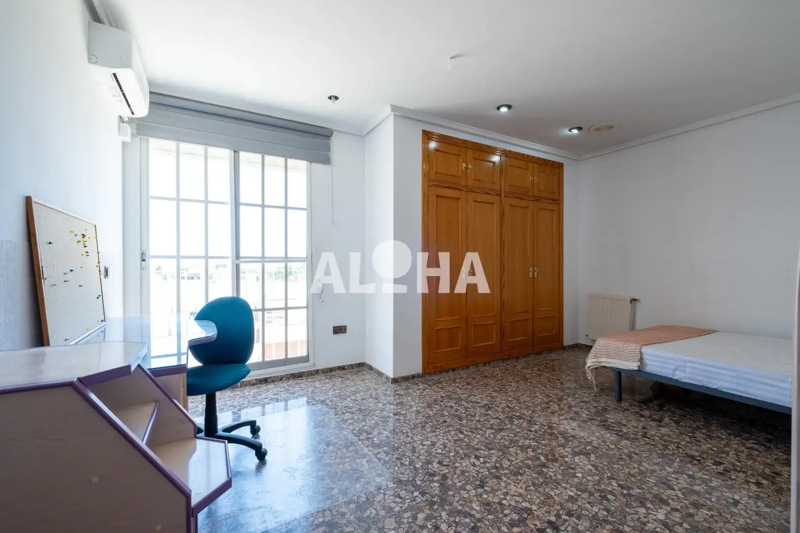 Habitación 346 m², Moncada