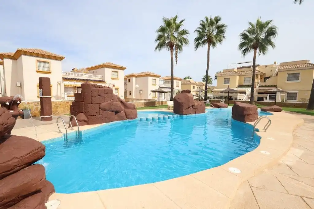 Casa de 110 m² a Oriola