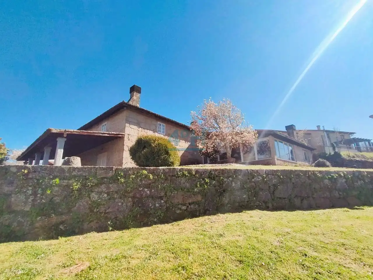 Casa de 590 m² a San Cibrao das Viñas