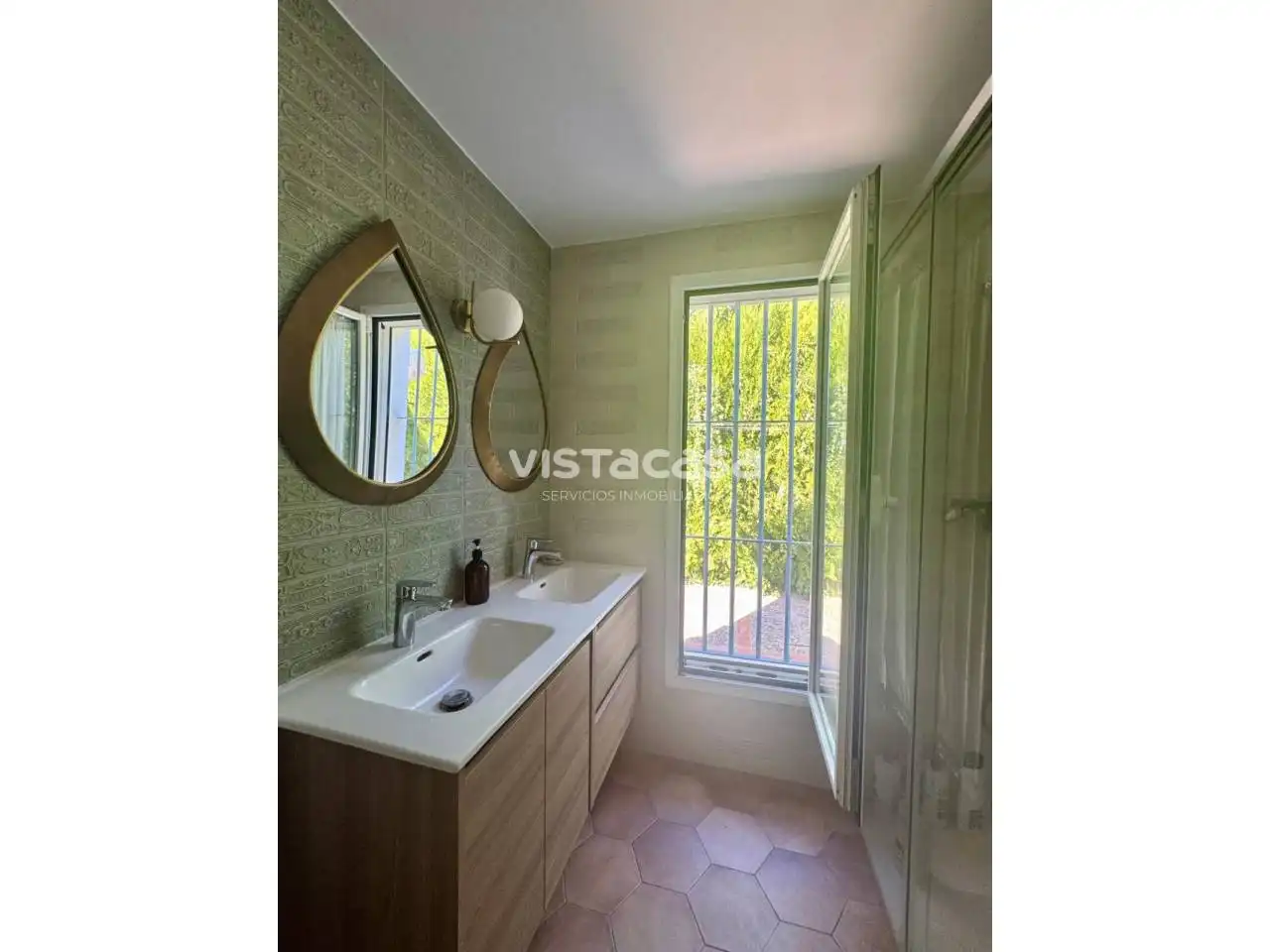 Piso de 650 m² en Carmona