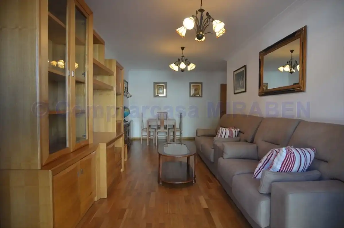 Piso de 90 m² en Boiro