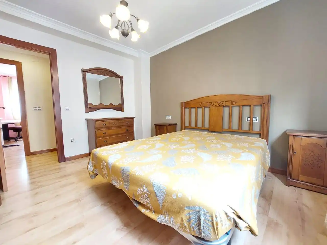 Piso de 82 m² en Gijón