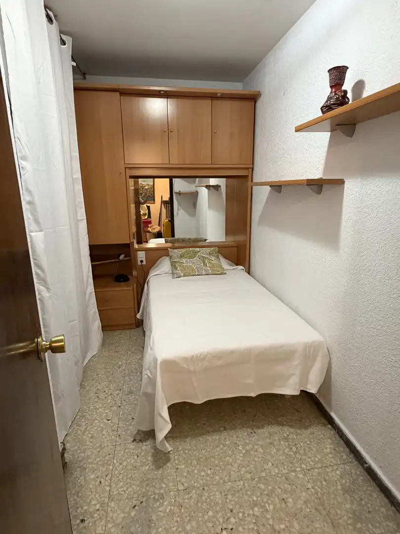 Habitación 100 m², Barbastro