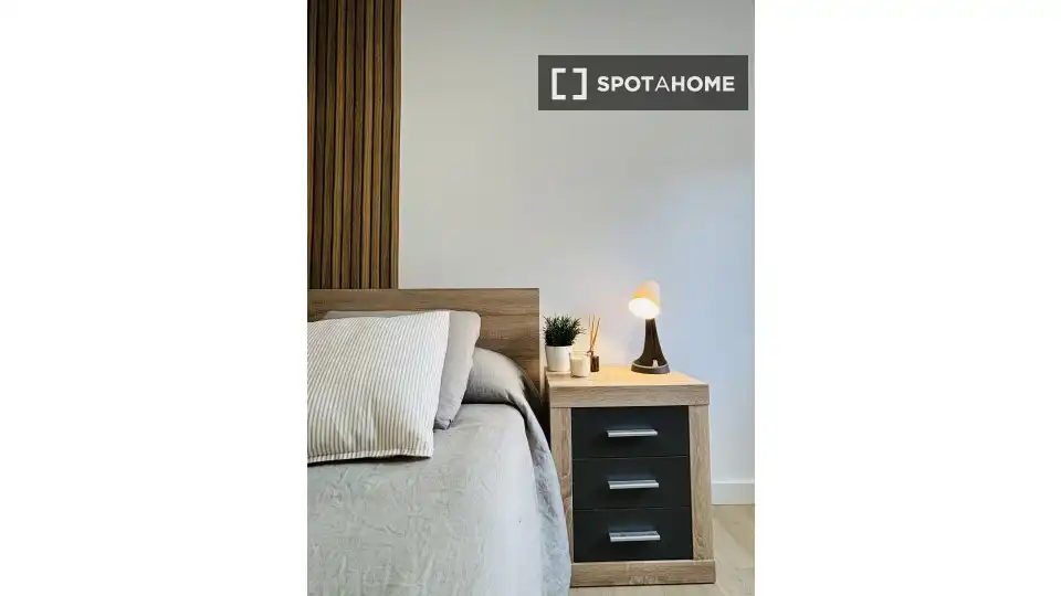 Habitación 92 m², Granada