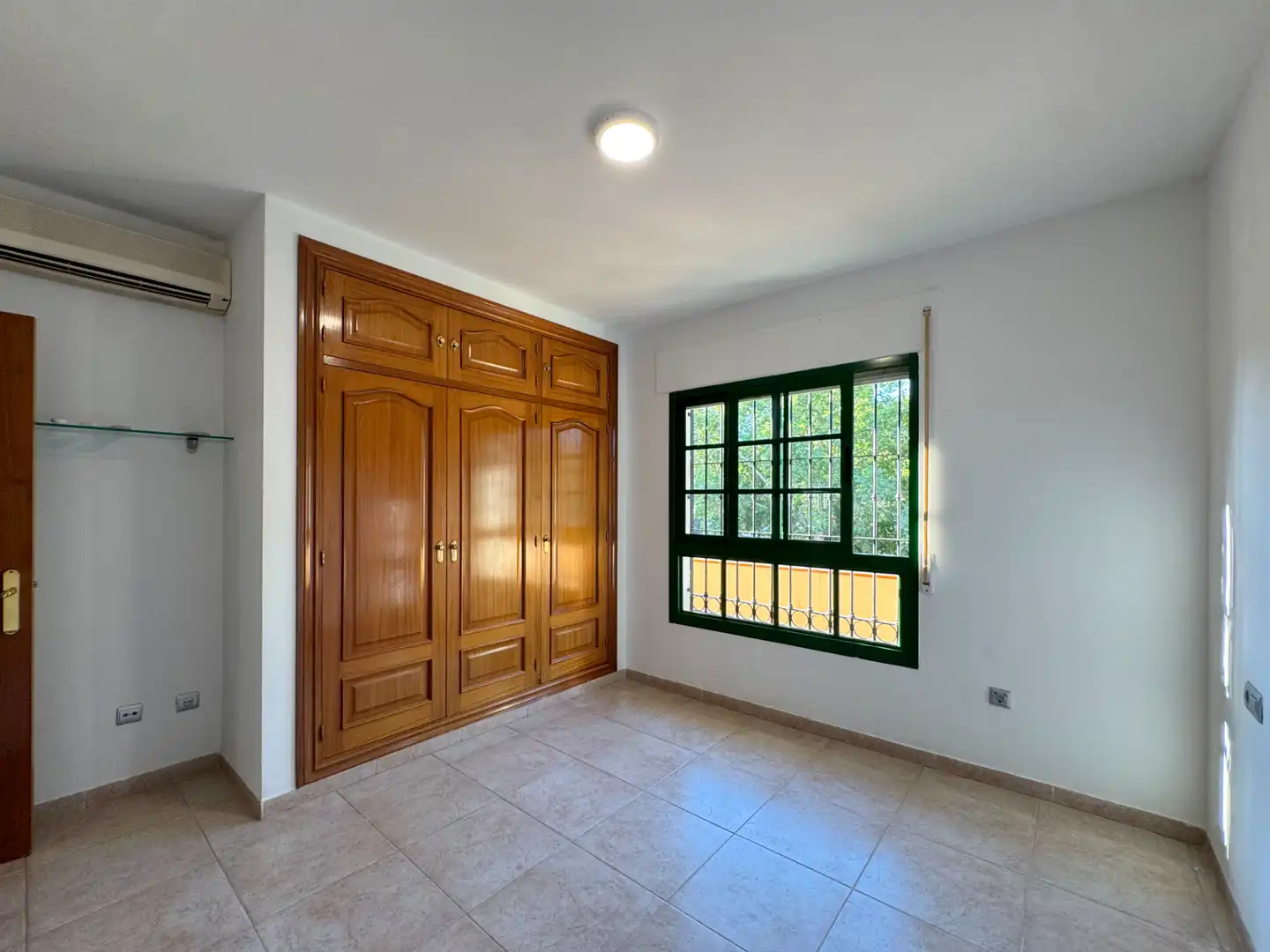 Casa de 240 m² en Alhaurín de la Torre