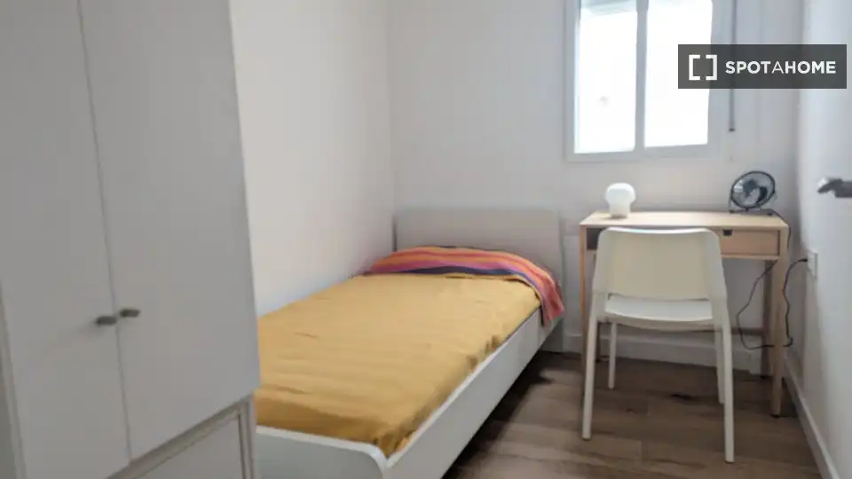Pis de 80 m² a València