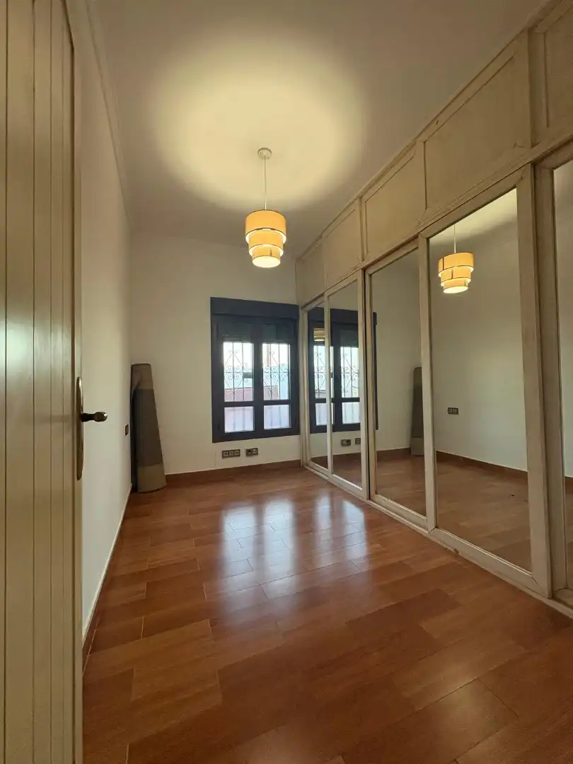 Apartamento 190 m² em Carmona