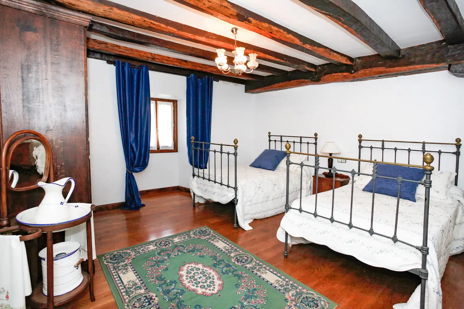Piso de 285 m² en Basaburua