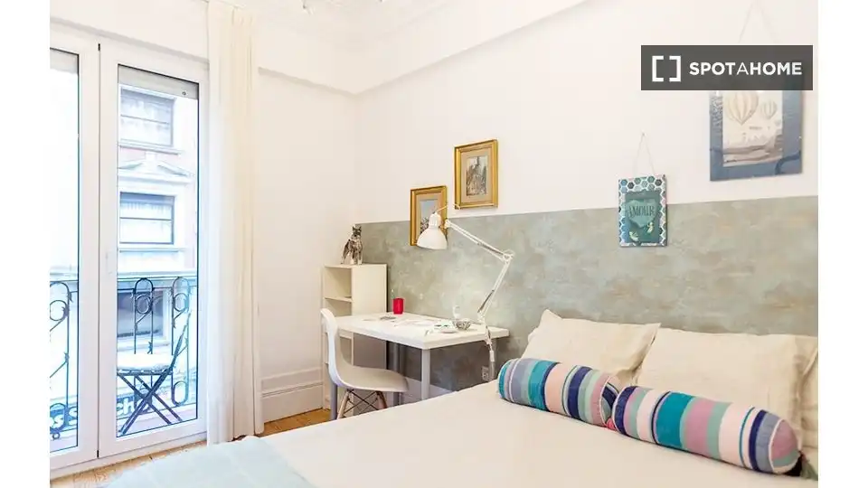 Habitación 196 m², Bilbao
