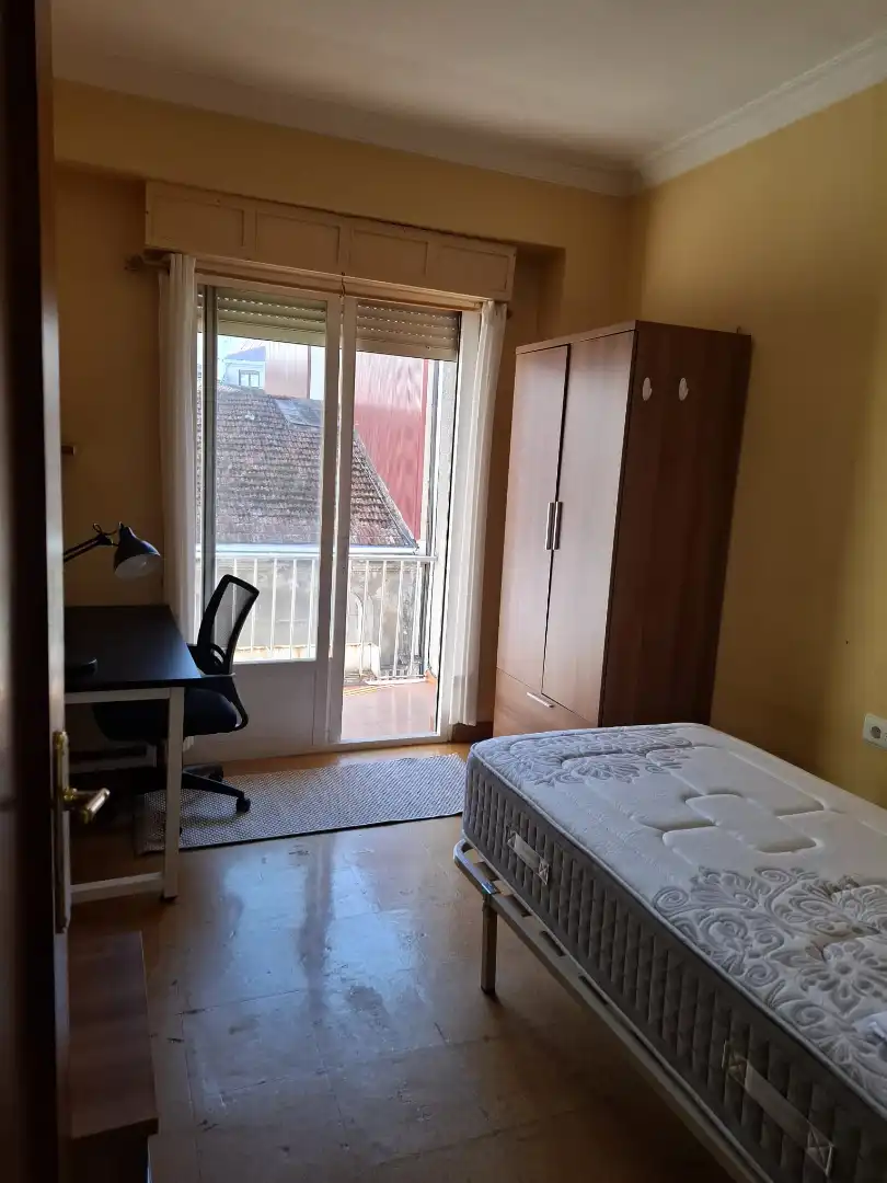 Piso de 90 m² en Ourense
