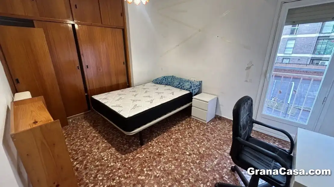 Habitació 100 m², Granada