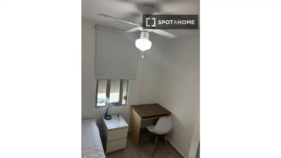 Habitación 69 m², Sevilla