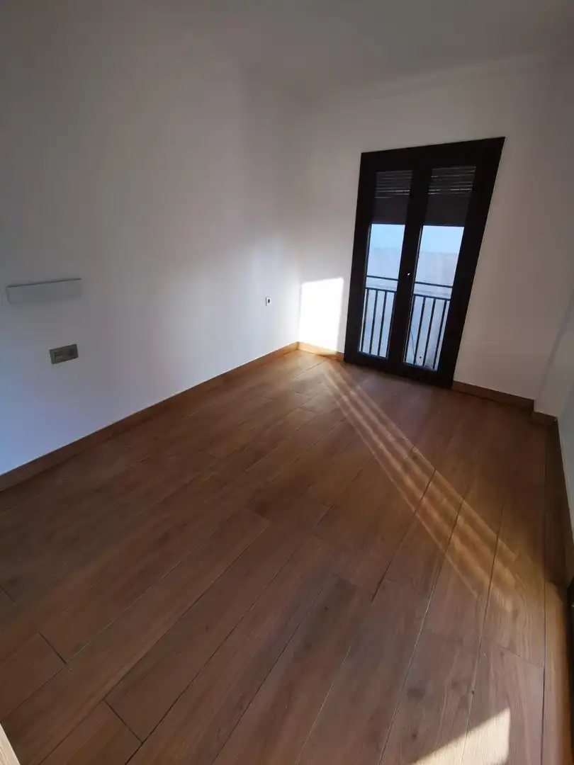 Piso de 80 m² en Granada