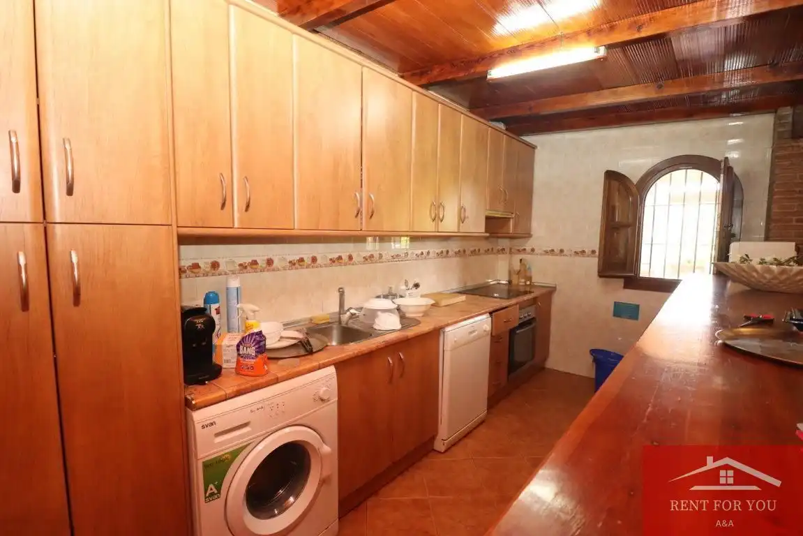 Casa de 110 m² en Alozaina