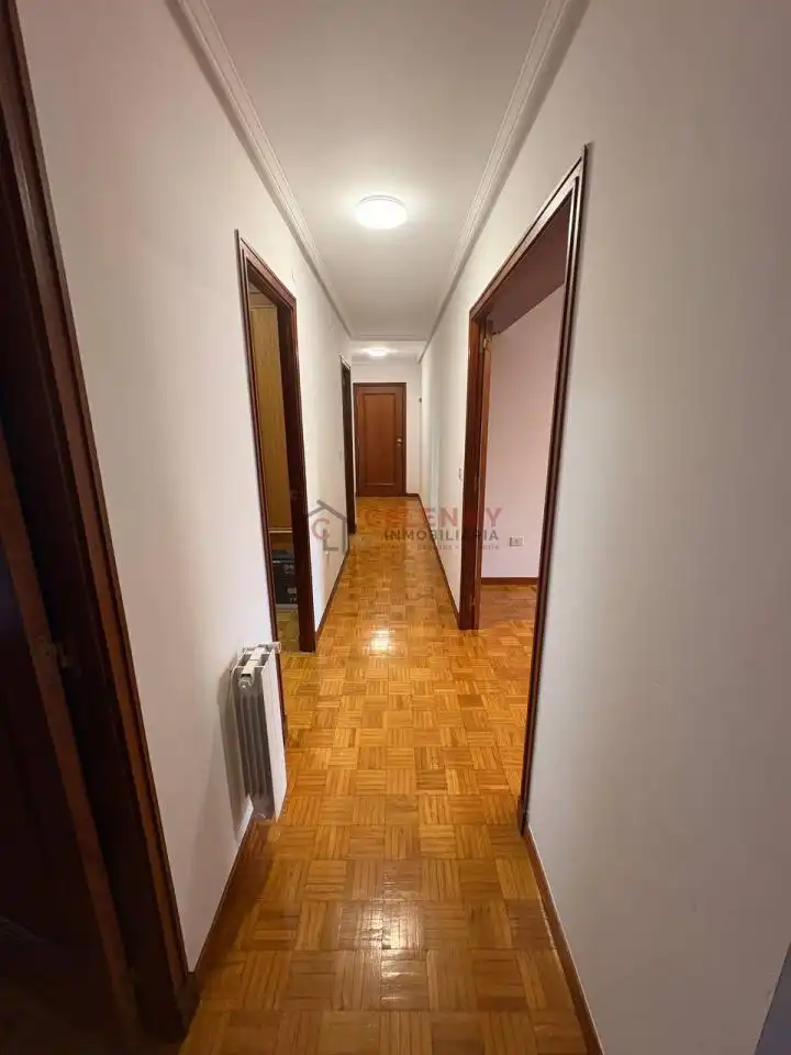 Piso de 90 m² en Ourense