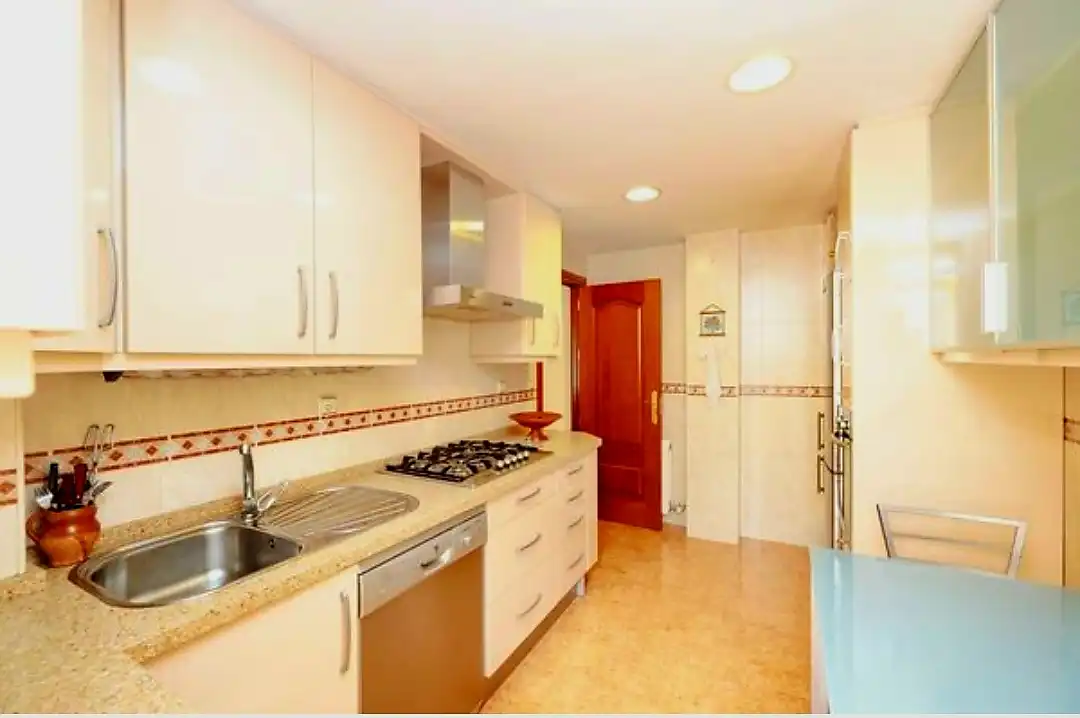 Piso de 138 m² en Granada