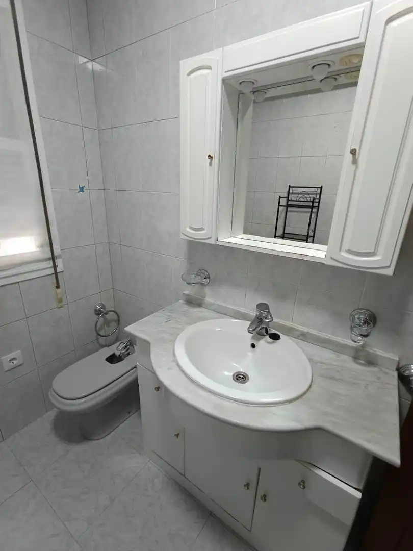 Habitación 79 m², Ourense