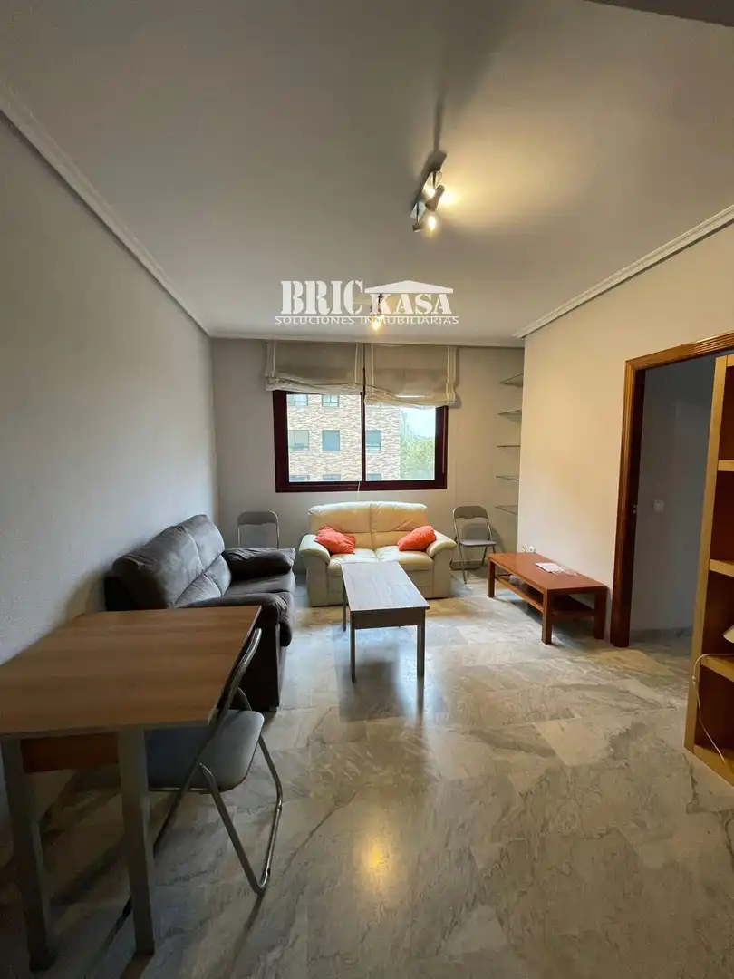 Piso de 55 m² en Cáceres