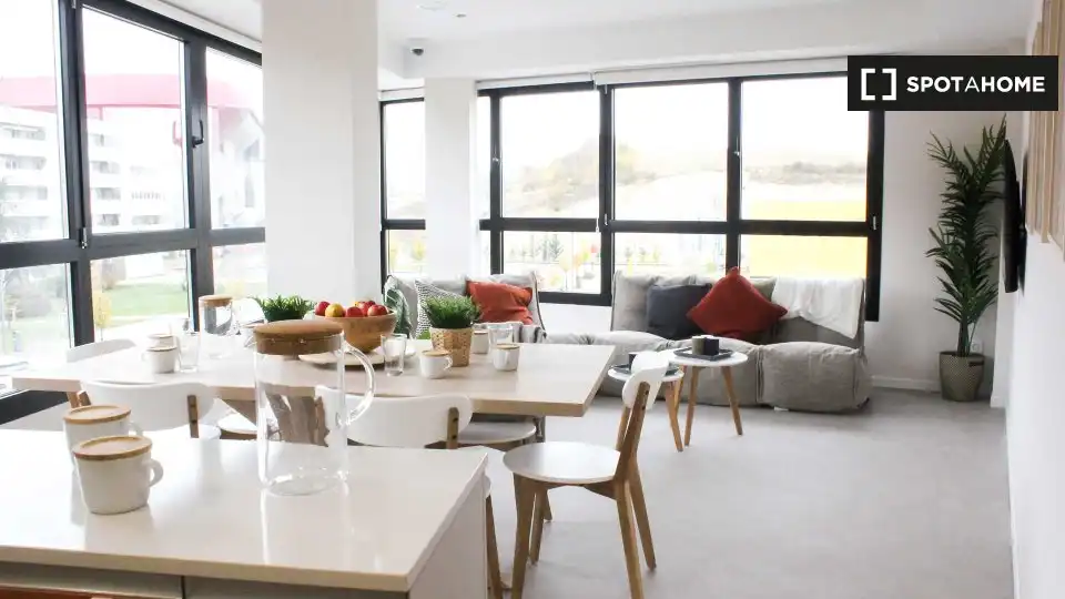 Habitación 27 m², Pamplona