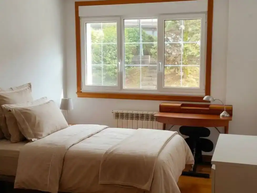 Habitación 400 m², La Coruña